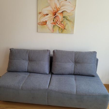 Luba Apartment ฮิลเลสไฮม์ ภายนอก รูปภาพ